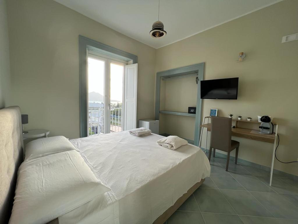 Palazzo Palumbo Hotel Procida Exterior photo