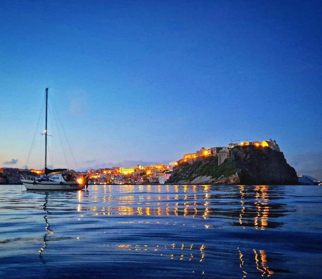 Palazzo Palumbo Hotel Procida Exterior photo